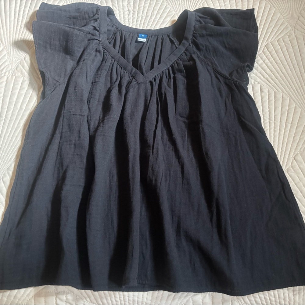 Women's Black V-Neck Top